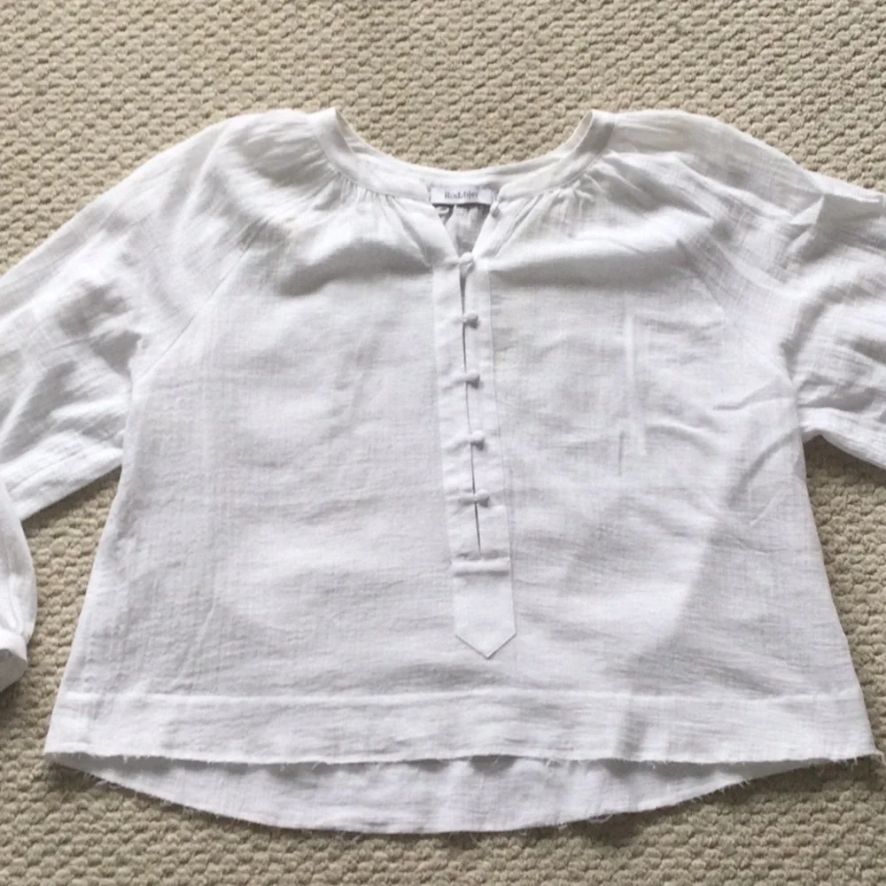 White cotton blouse - Picture 1 of 8